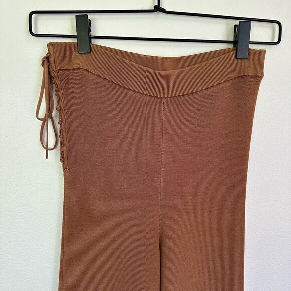 h:ours Revolve Women’s Octa Lace Up Copper Ribbed One Shoulder Pull-on Flare Pan - Picture 5 of 16